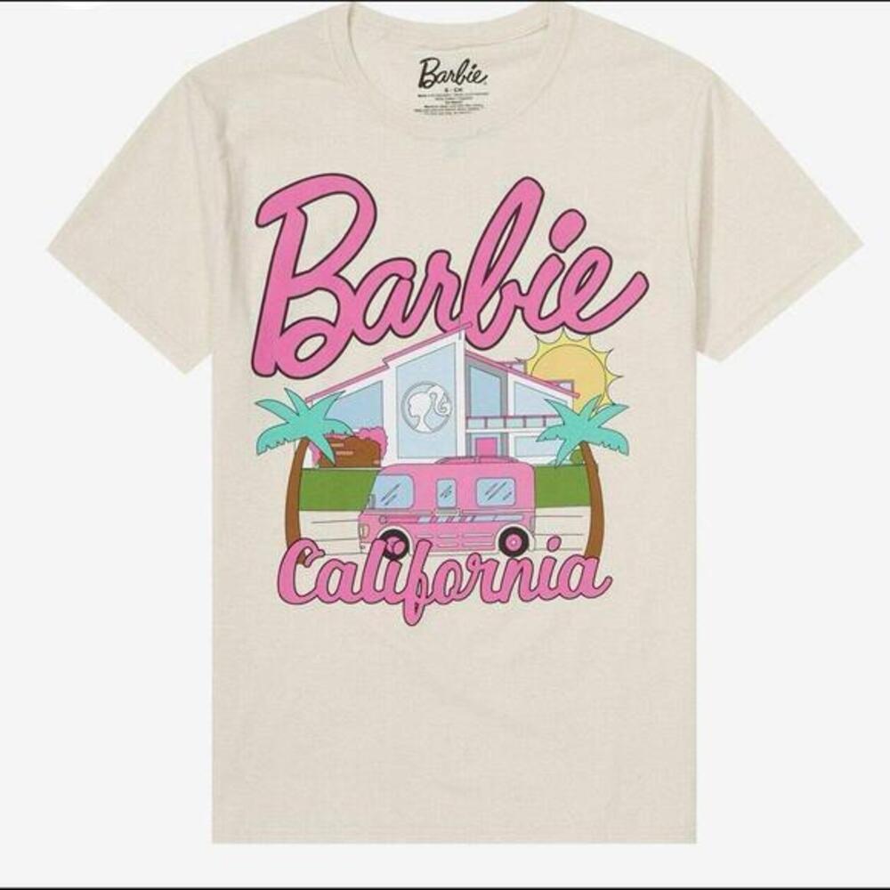 Barbie California‎ Van Beige Graphic T-Shirt Size Medium